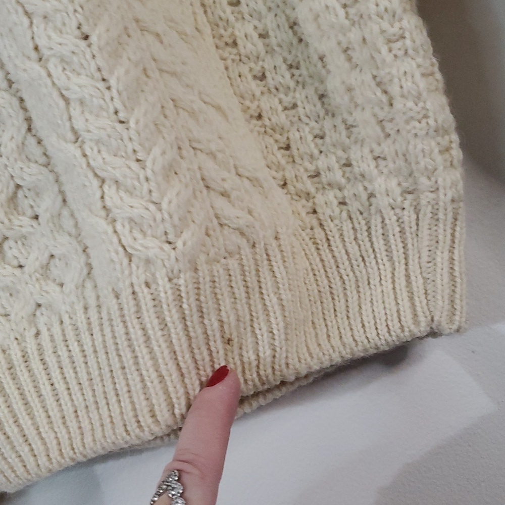 Womens Vintage Wool Aran Chunky Cableknit Fisherman Sweater Size Med Ireland - Picture 5 of 14